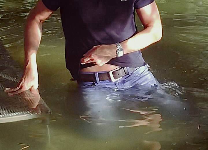 wet-at-the-fountain_main.jpg